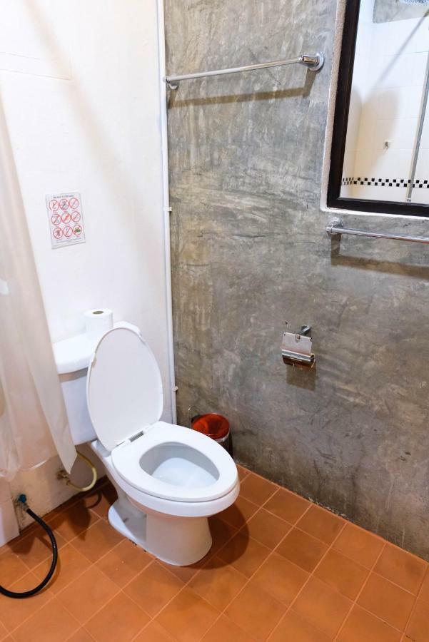 The Travellers Arms Hotel เชียงใหม่ ภายนอก รูปภาพ